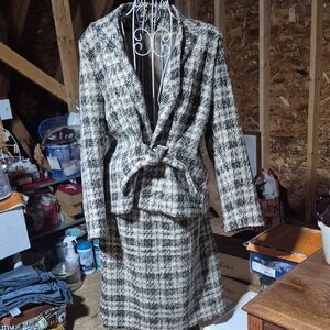 Plaid Women's Jacket and Skirt Set